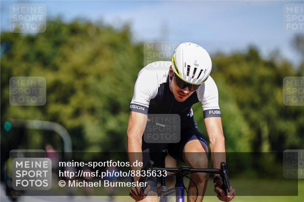 07.09.2025 - 19. Norderstedt Triathlon Michael Burmester http://msf.ph/oto/8835633 07.09.2025 12:34:09 Radfahren 167 meine-sportfotos.de