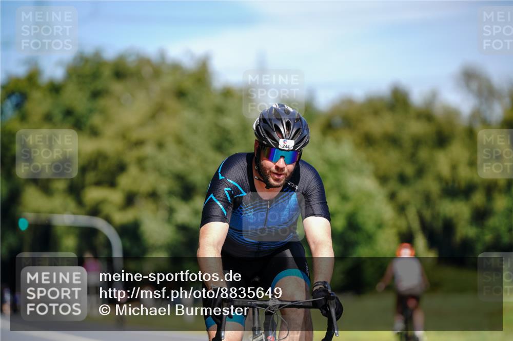 07.09.2025 - 19. Norderstedt Triathlon Michael Burmester http://msf.ph/oto/8835649 07.09.2025 12:34:26 Radfahren 244, 809 meine-sportfotos.de