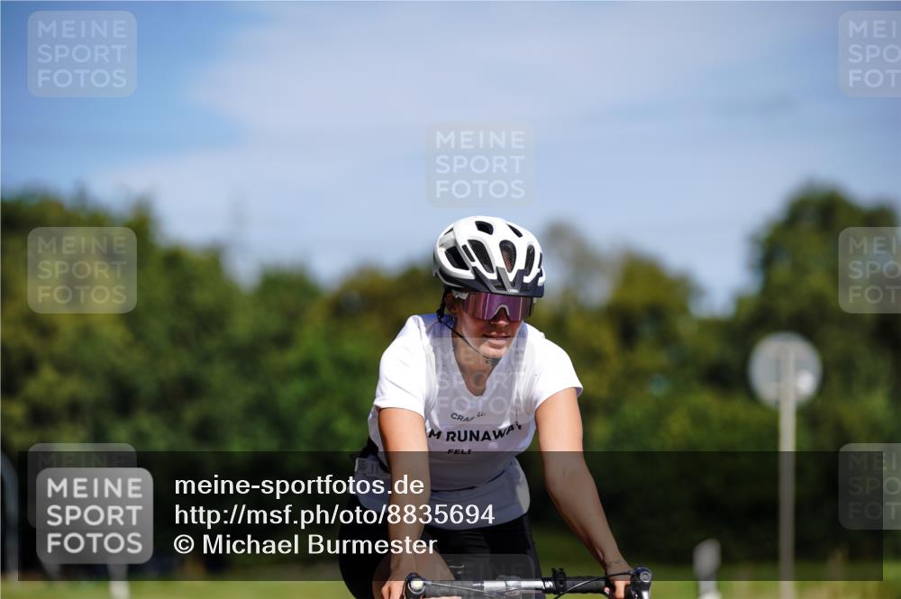 07.09.2025 - 19. Norderstedt Triathlon Michael Burmester http://msf.ph/oto/8835694 07.09.2025 12:35:20 Radfahren 218, 1243, 1277 meine-sportfotos.de