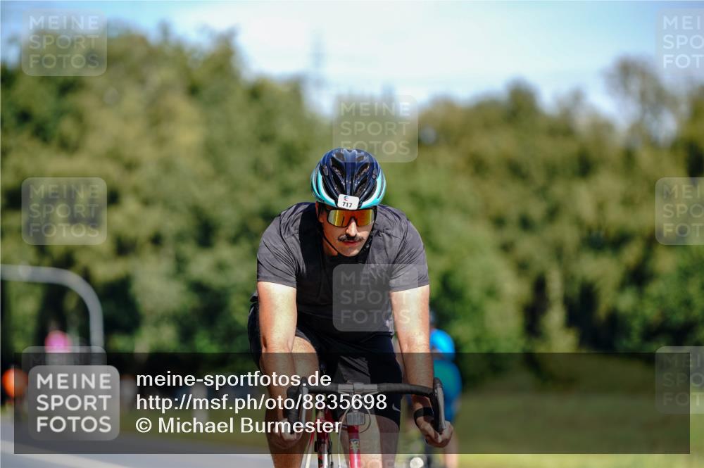07.09.2025 - 19. Norderstedt Triathlon Michael Burmester http://msf.ph/oto/8835698 07.09.2025 12:35:24 Radfahren 717 meine-sportfotos.de