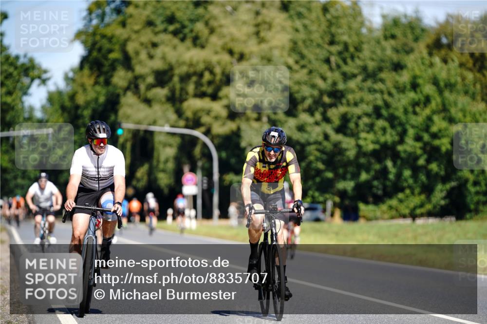 07.09.2025 - 19. Norderstedt Triathlon Michael Burmester http://msf.ph/oto/8835707 07.09.2025 12:35:33 Radfahren 189, 1297 meine-sportfotos.de