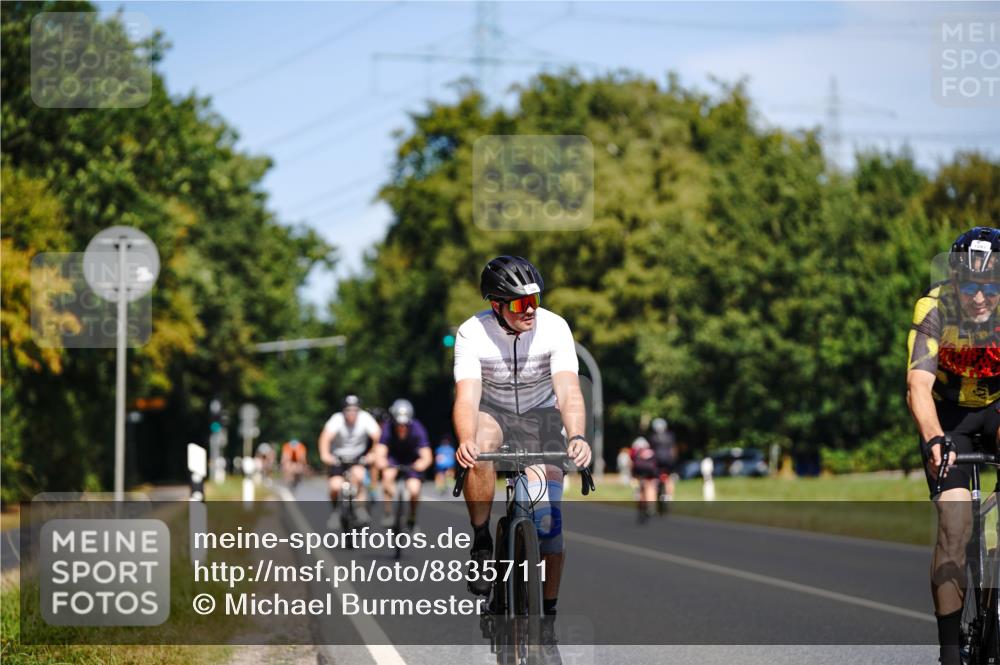 07.09.2025 - 19. Norderstedt Triathlon Michael Burmester http://msf.ph/oto/8835711 07.09.2025 12:35:34 Radfahren 189, 1297 meine-sportfotos.de