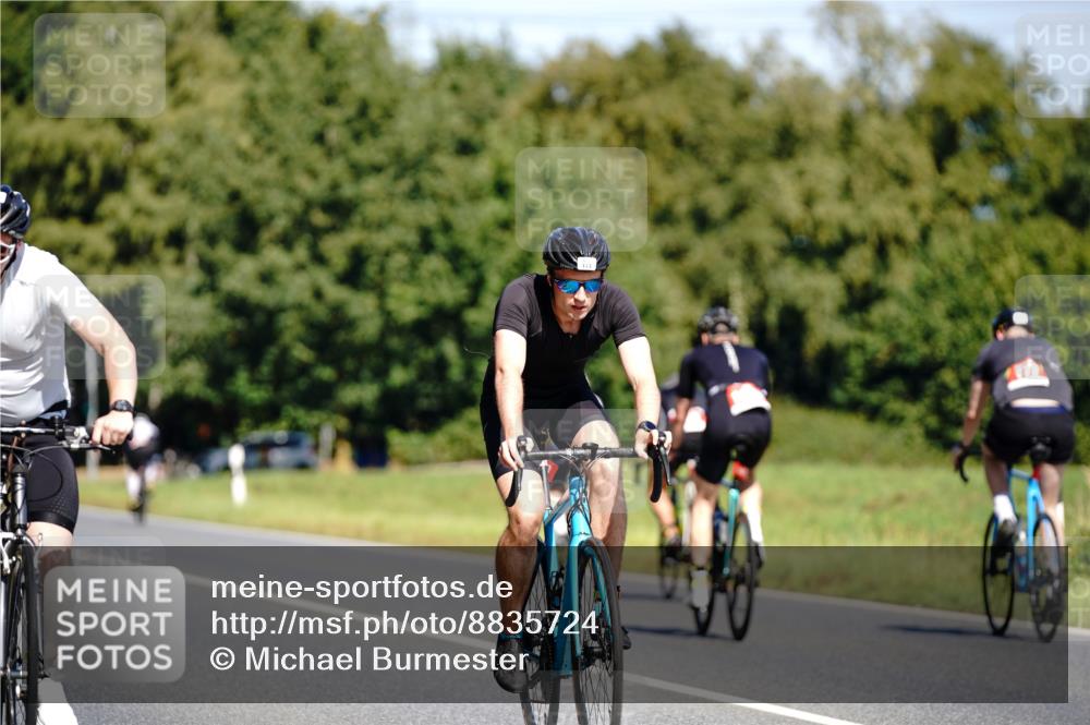 07.09.2025 - 19. Norderstedt Triathlon Michael Burmester http://msf.ph/oto/8835724 07.09.2025 12:35:39 Radfahren 173, 189, 700, 709 meine-sportfotos.de