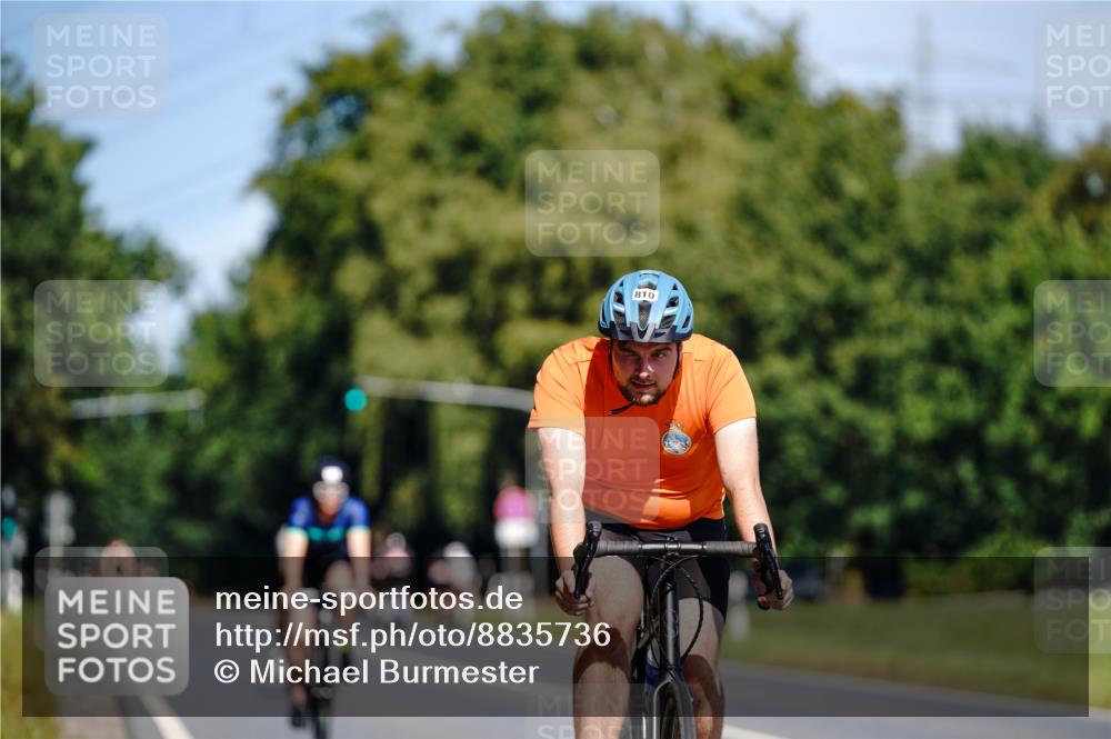 07.09.2025 - 19. Norderstedt Triathlon Michael Burmester http://msf.ph/oto/8835736 07.09.2025 12:35:48 Radfahren 283, 786, 810 meine-sportfotos.de