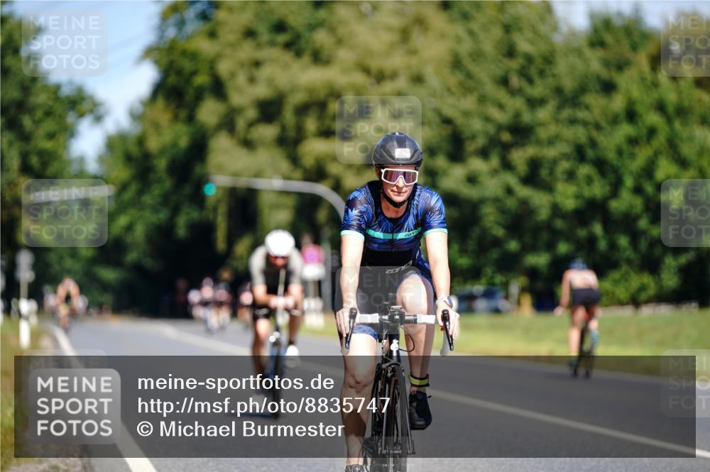 07.09.2025 - 19. Norderstedt Triathlon Michael Burmester http://msf.ph/oto/8835747 07.09.2025 12:35:50 Radfahren 283, 288, 786, 810 meine-sportfotos.de