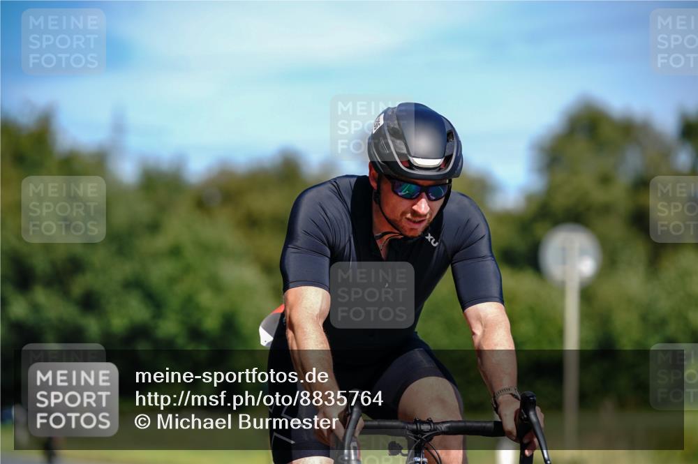 07.09.2025 - 19. Norderstedt Triathlon Michael Burmester http://msf.ph/oto/8835764 07.09.2025 12:36:08 Radfahren 725, 1296 meine-sportfotos.de