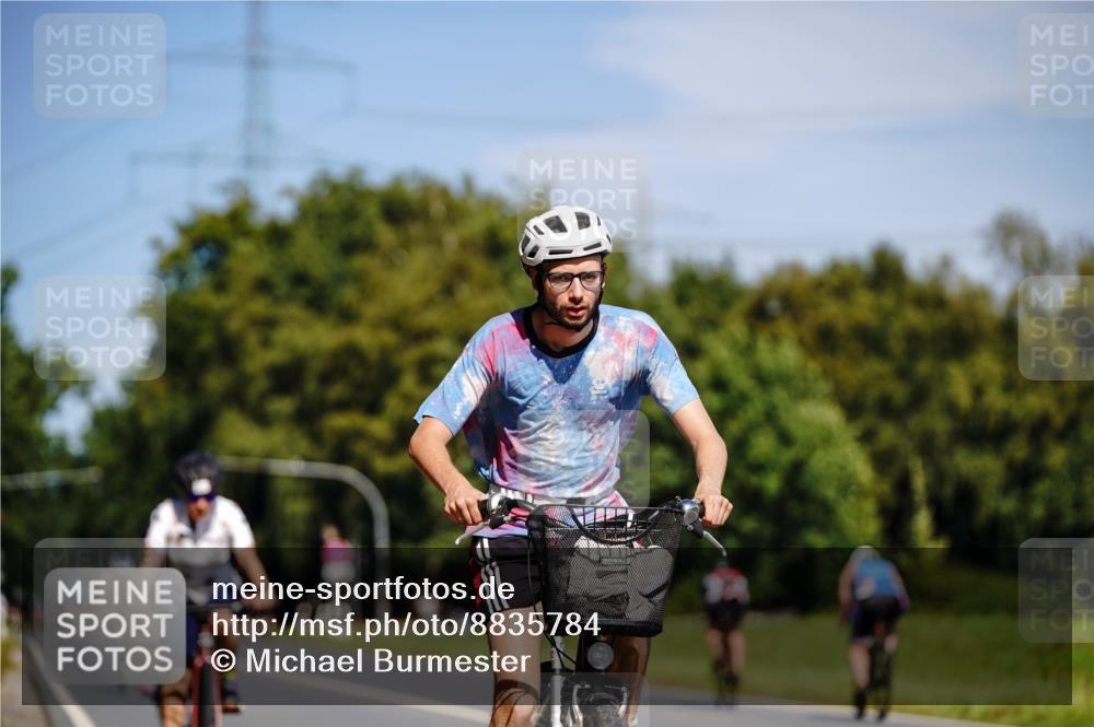 07.09.2025 - 19. Norderstedt Triathlon Michael Burmester http://msf.ph/oto/8835784 07.09.2025 12:36:27 Radfahren 169, 174, 1261 meine-sportfotos.de