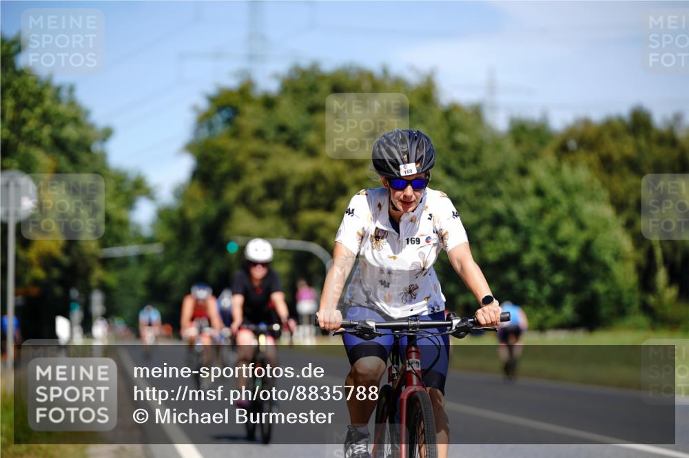07.09.2025 - 19. Norderstedt Triathlon Michael Burmester http://msf.ph/oto/8835788 07.09.2025 12:36:28 Radfahren 169, 1261, 1338 meine-sportfotos.de