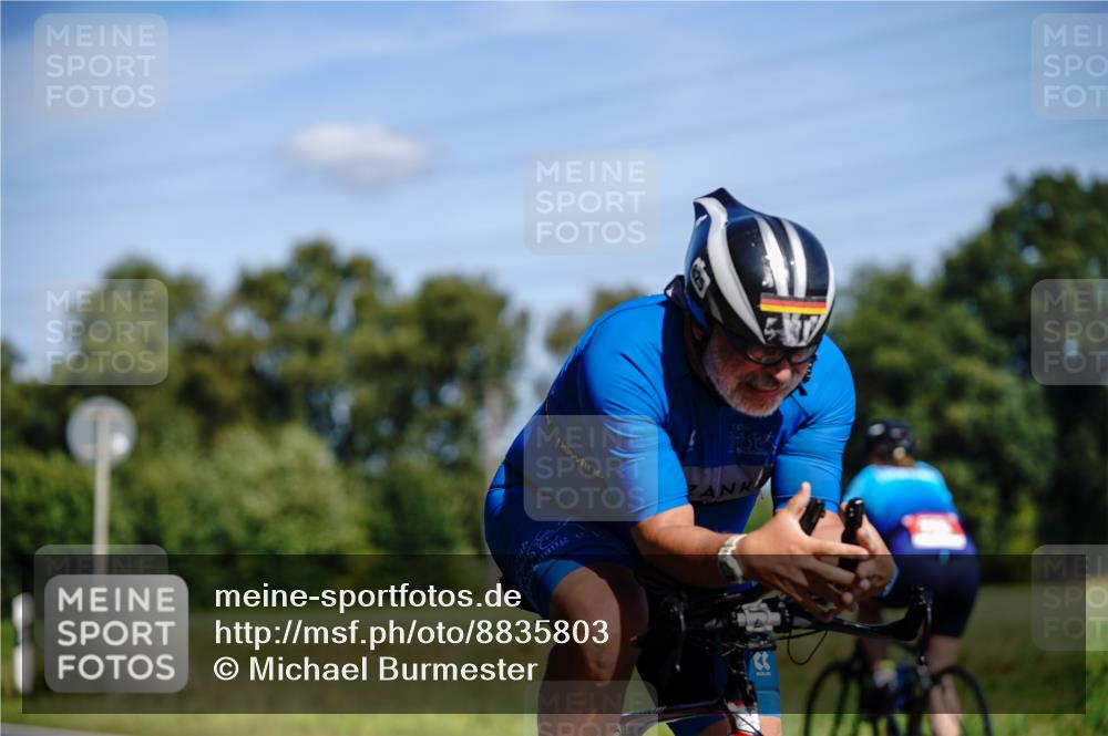 07.09.2025 - 19. Norderstedt Triathlon Michael Burmester http://msf.ph/oto/8835803 07.09.2025 12:36:33 Radfahren 798, 825, 1338 meine-sportfotos.de