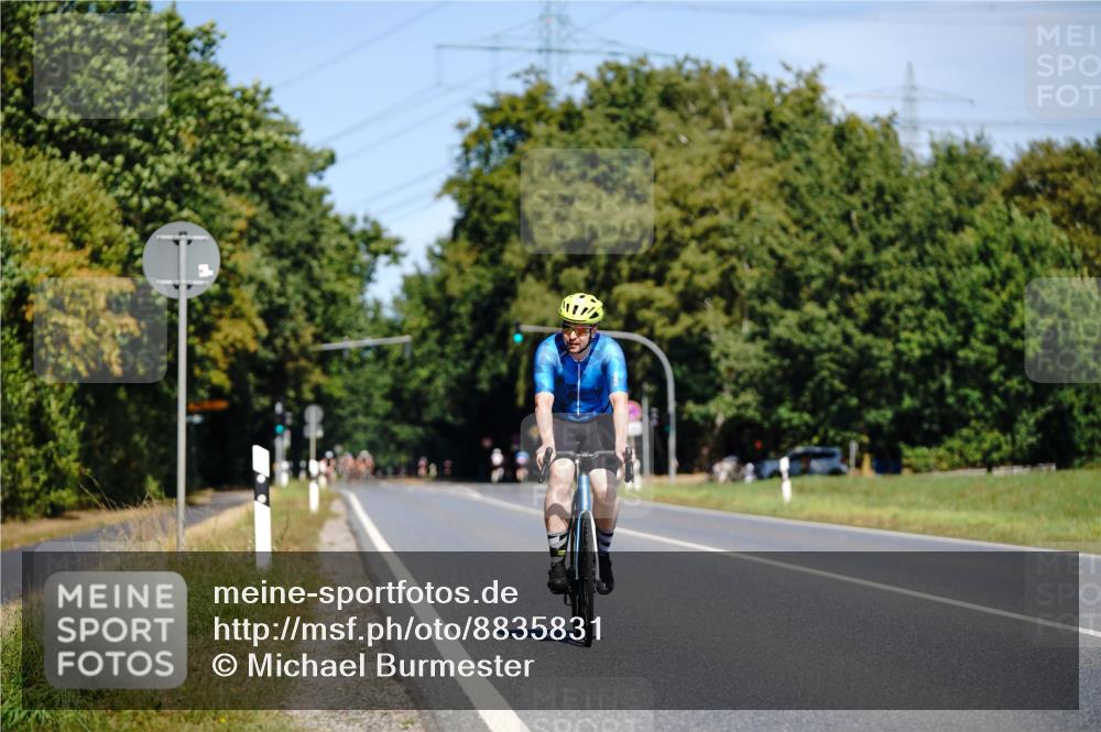 07.09.2025 - 19. Norderstedt Triathlon Michael Burmester http://msf.ph/oto/8835831 07.09.2025 12:37:01 Radfahren 153 meine-sportfotos.de
