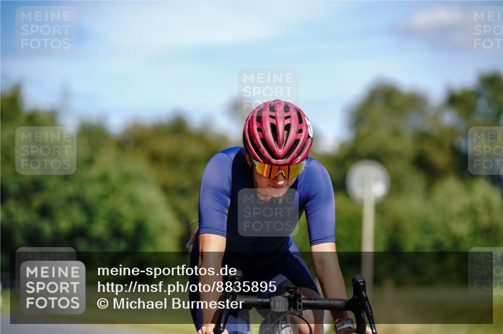 07.09.2025 - 19. Norderstedt Triathlon Michael Burmester http://msf.ph/oto/8835895 07.09.2025 12:37:49 Radfahren 208, 1292 meine-sportfotos.de