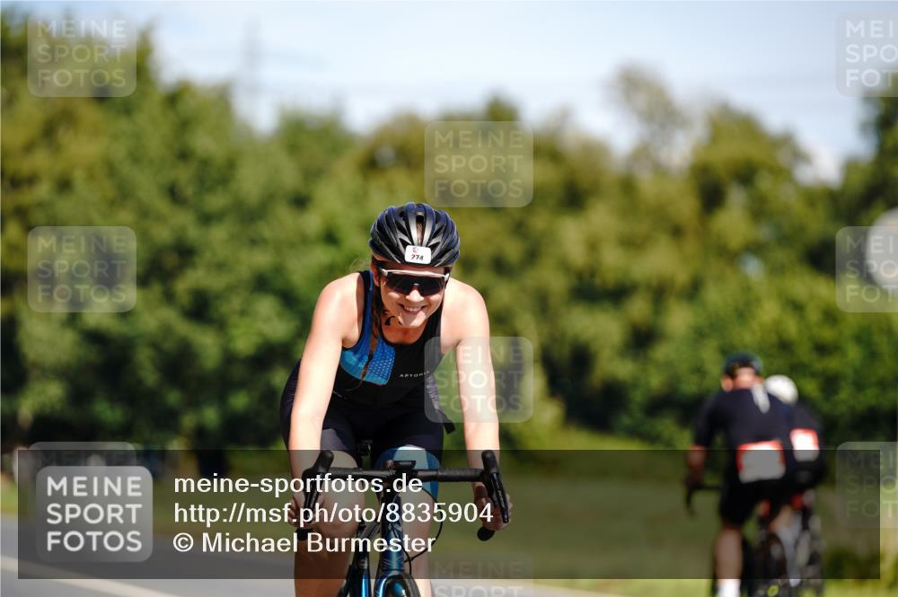 07.09.2025 - 19. Norderstedt Triathlon Michael Burmester http://msf.ph/oto/8835904 07.09.2025 12:37:58 Radfahren 274 meine-sportfotos.de