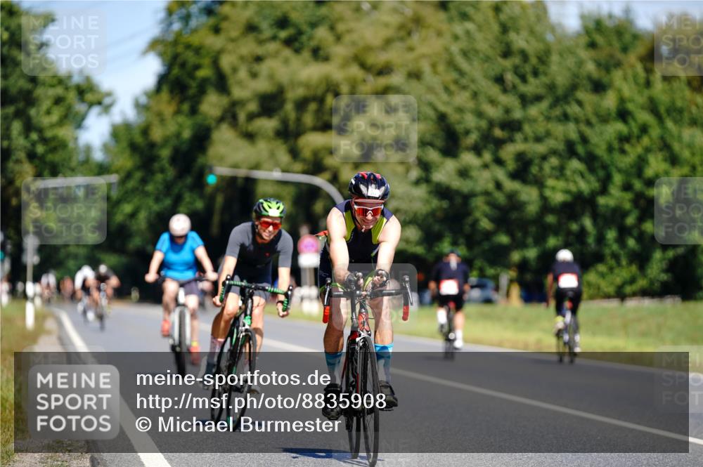 07.09.2025 - 19. Norderstedt Triathlon Michael Burmester http://msf.ph/oto/8835908 07.09.2025 12:38:00 Radfahren 205, 274, 301 meine-sportfotos.de