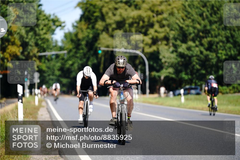 07.09.2025 - 19. Norderstedt Triathlon Michael Burmester http://msf.ph/oto/8835925 07.09.2025 12:38:08 Radfahren 781, 1252, 1290 meine-sportfotos.de
