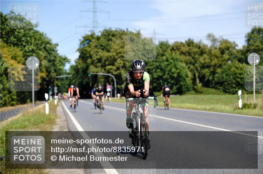 07.09.2025 - 19. Norderstedt Triathlon Michael Burmester http://msf.ph/oto/8835971 07.09.2025 12:38:32 Radfahren 247, 759, 1262 meine-sportfotos.de
