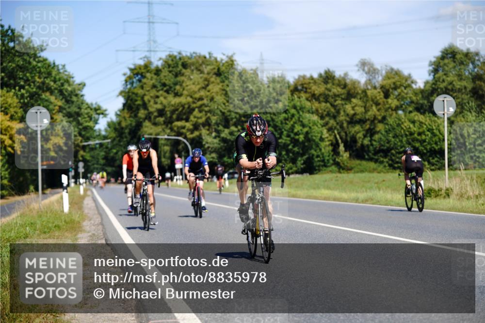 07.09.2025 - 19. Norderstedt Triathlon Michael Burmester http://msf.ph/oto/8835978 07.09.2025 12:38:35 Radfahren 224, 247, 309, 766, 1262 meine-sportfotos.de