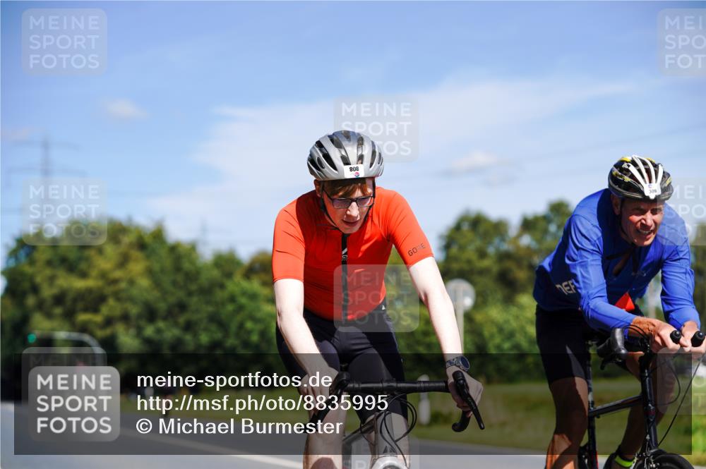 07.09.2025 - 19. Norderstedt Triathlon Michael Burmester http://msf.ph/oto/8835995 07.09.2025 12:38:39 Radfahren 224, 309, 766, 808 meine-sportfotos.de