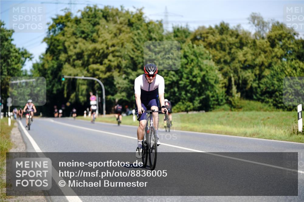07.09.2025 - 19. Norderstedt Triathlon Michael Burmester http://msf.ph/oto/8836005 07.09.2025 12:38:48 Radfahren 754, 1384 meine-sportfotos.de