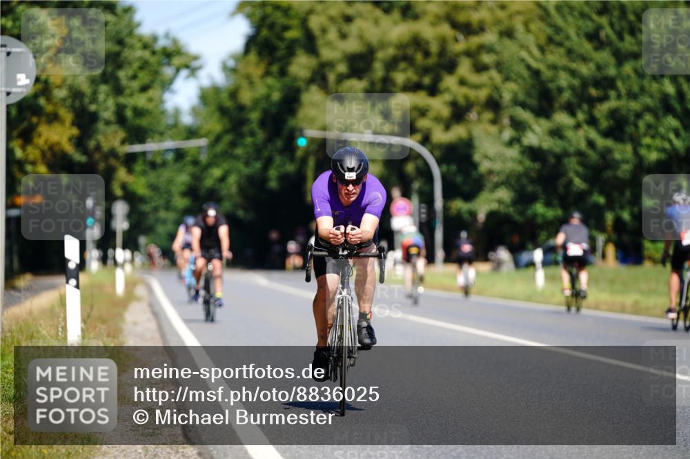 07.09.2025 - 19. Norderstedt Triathlon Michael Burmester http://msf.ph/oto/8836025 07.09.2025 12:39:01 Radfahren 1283, 1298 meine-sportfotos.de