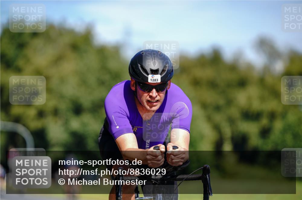 07.09.2025 - 19. Norderstedt Triathlon Michael Burmester http://msf.ph/oto/8836029 07.09.2025 12:39:03 Radfahren 1283 meine-sportfotos.de