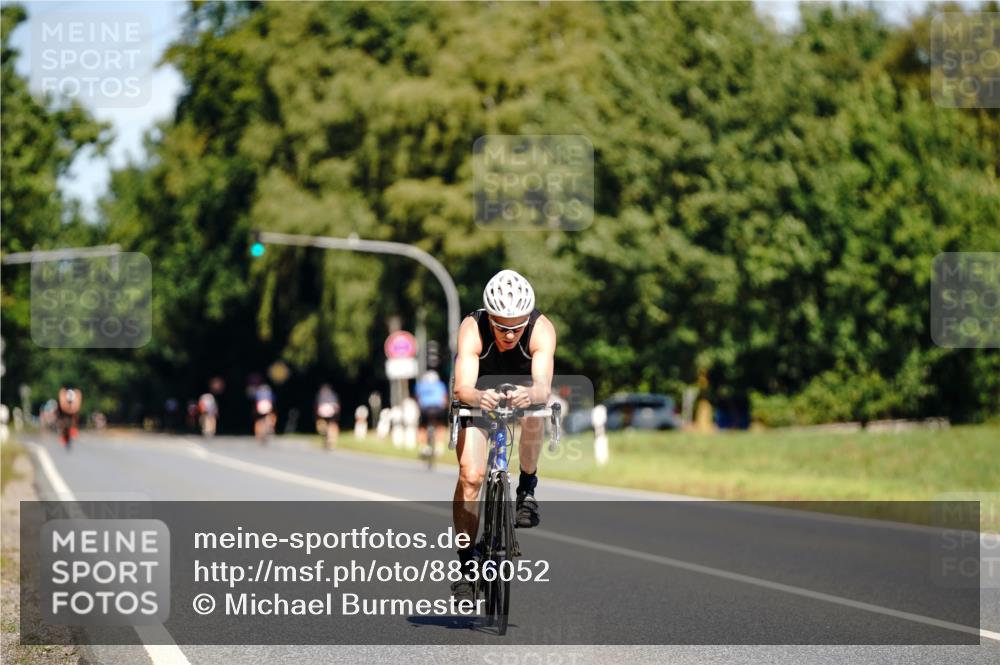 07.09.2025 - 19. Norderstedt Triathlon Michael Burmester http://msf.ph/oto/8836052 07.09.2025 12:39:14 Radfahren 813, 1382 meine-sportfotos.de