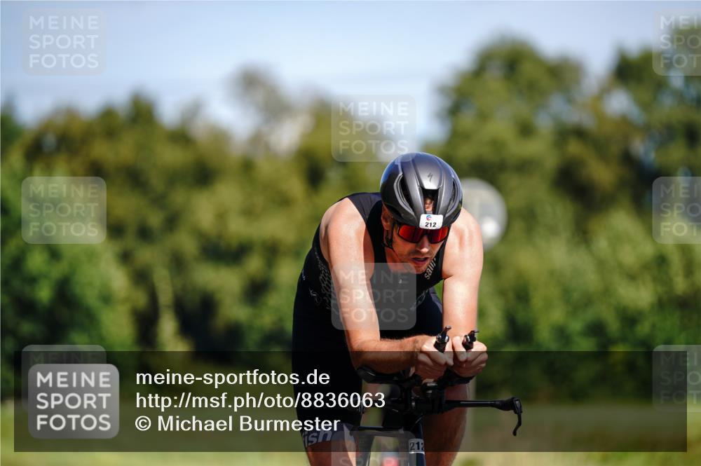 07.09.2025 - 19. Norderstedt Triathlon Michael Burmester http://msf.ph/oto/8836063 07.09.2025 12:39:27 Radfahren 212 meine-sportfotos.de