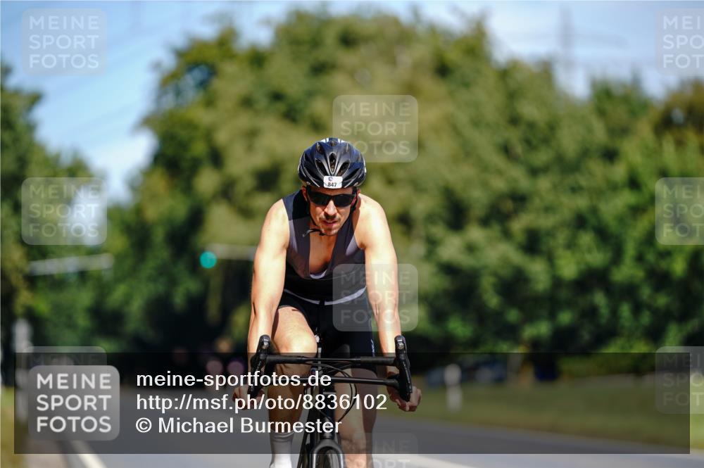 07.09.2025 - 19. Norderstedt Triathlon Michael Burmester http://msf.ph/oto/8836102 07.09.2025 12:40:33 Radfahren 847 meine-sportfotos.de