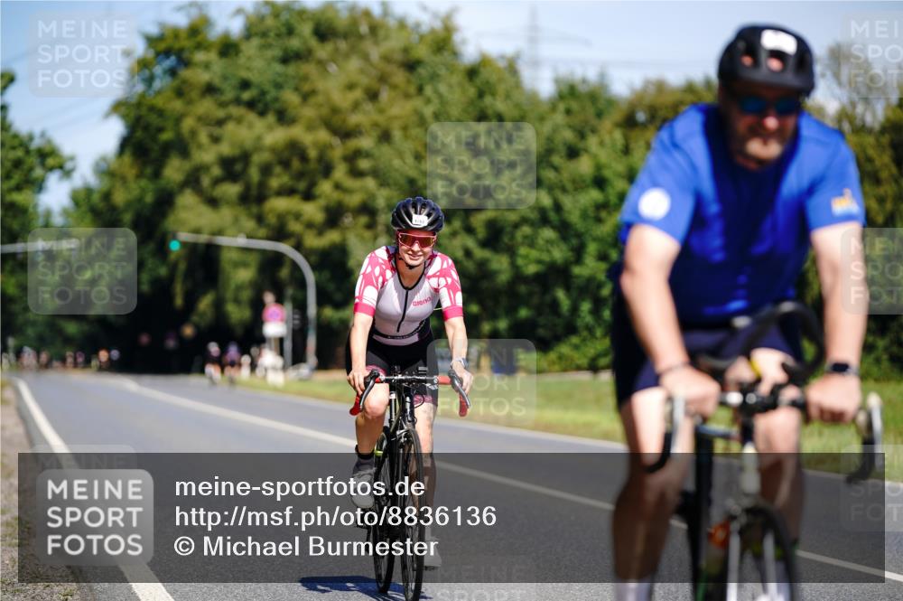 07.09.2025 - 19. Norderstedt Triathlon Michael Burmester http://msf.ph/oto/8836136 07.09.2025 12:41:01 Radfahren 197, 1263 meine-sportfotos.de