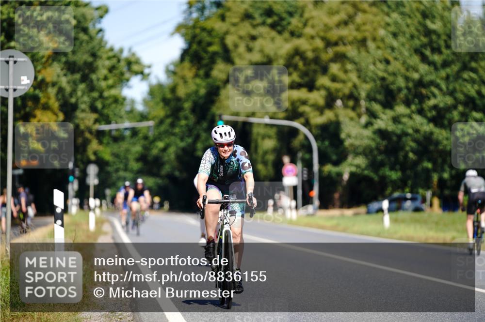 07.09.2025 - 19. Norderstedt Triathlon Michael Burmester http://msf.ph/oto/8836155 07.09.2025 12:41:36 Radfahren 1214, 1366 meine-sportfotos.de