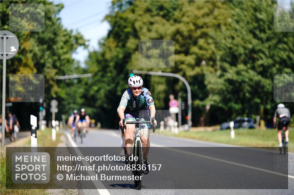 07.09.2025 - 19. Norderstedt Triathlon Michael Burmester http://msf.ph/oto/8836157 07.09.2025 12:41:36 Radfahren 1214, 1366 meine-sportfotos.de