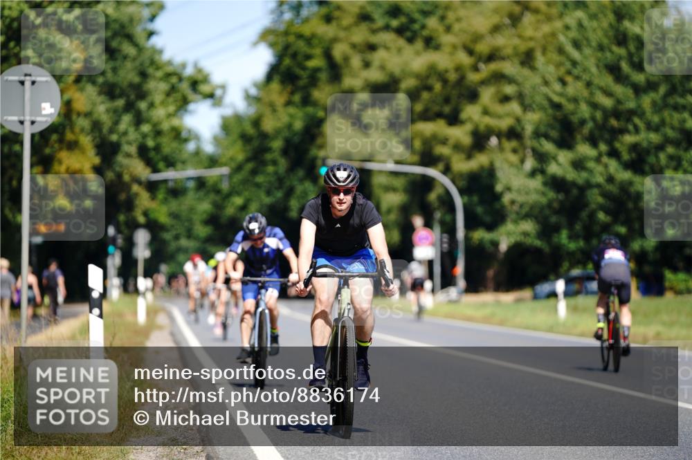 07.09.2025 - 19. Norderstedt Triathlon Michael Burmester http://msf.ph/oto/8836174 07.09.2025 12:41:42 Radfahren 752 meine-sportfotos.de