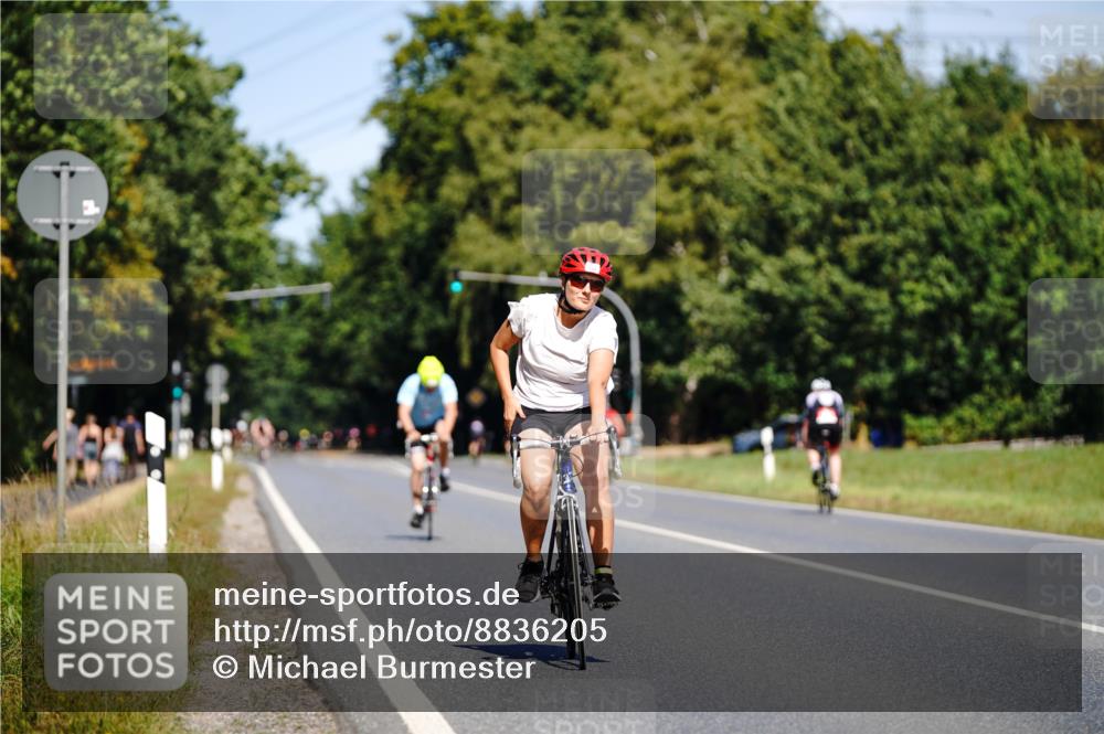07.09.2025 - 19. Norderstedt Triathlon Michael Burmester http://msf.ph/oto/8836205 07.09.2025 12:41:53 Radfahren 137, 150, 214 meine-sportfotos.de