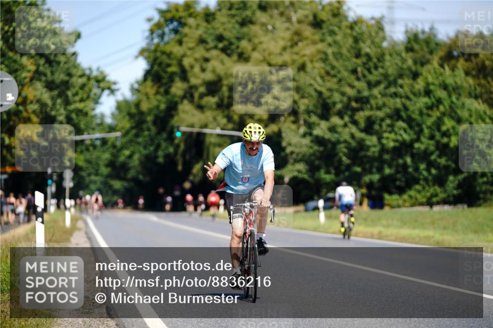 07.09.2025 - 19. Norderstedt Triathlon Michael Burmester http://msf.ph/oto/8836216 07.09.2025 12:41:56 Radfahren 150, 762 meine-sportfotos.de