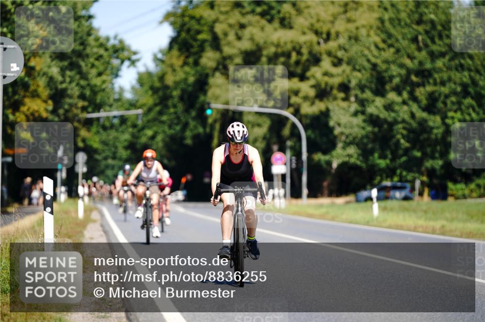07.09.2025 - 19. Norderstedt Triathlon Michael Burmester http://msf.ph/oto/8836255 07.09.2025 12:42:32 Radfahren 290 meine-sportfotos.de