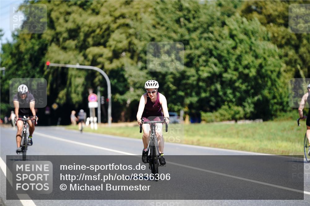 07.09.2025 - 19. Norderstedt Triathlon Michael Burmester http://msf.ph/oto/8836306 07.09.2025 12:42:50 Radfahren 265 meine-sportfotos.de