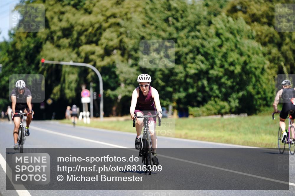07.09.2025 - 19. Norderstedt Triathlon Michael Burmester http://msf.ph/oto/8836309 07.09.2025 12:42:50 Radfahren 265 meine-sportfotos.de