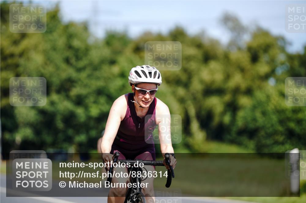 07.09.2025 - 19. Norderstedt Triathlon Michael Burmester http://msf.ph/oto/8836314 07.09.2025 12:42:52 Radfahren 141, 265 meine-sportfotos.de