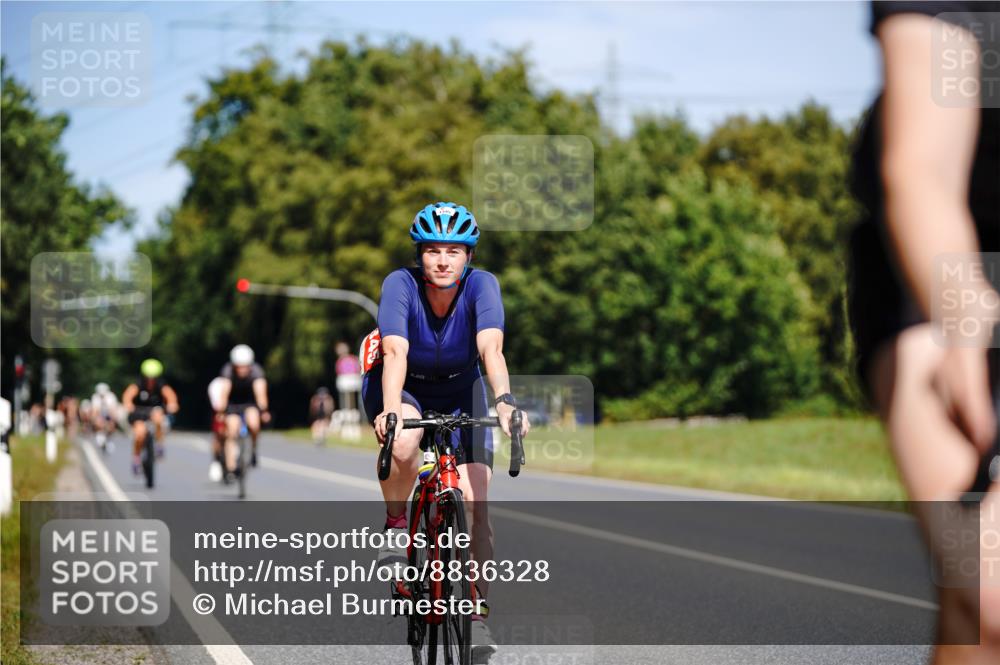 07.09.2025 - 19. Norderstedt Triathlon Michael Burmester http://msf.ph/oto/8836328 07.09.2025 12:43:00 Radfahren 177, 1345 meine-sportfotos.de