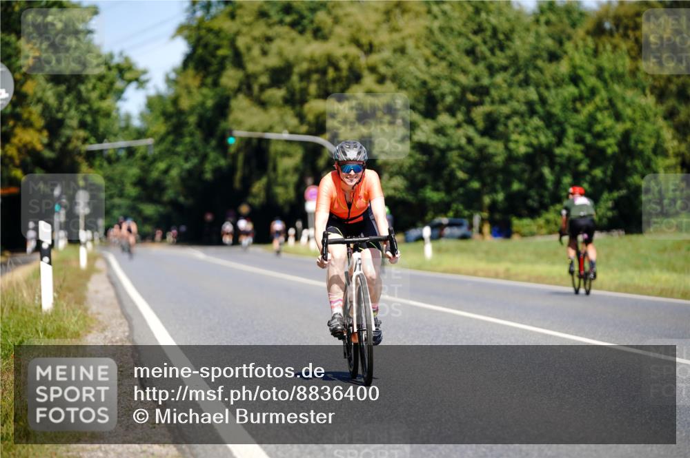 07.09.2025 - 19. Norderstedt Triathlon Michael Burmester http://msf.ph/oto/8836400 07.09.2025 12:43:36 Radfahren 1212, 1337 meine-sportfotos.de