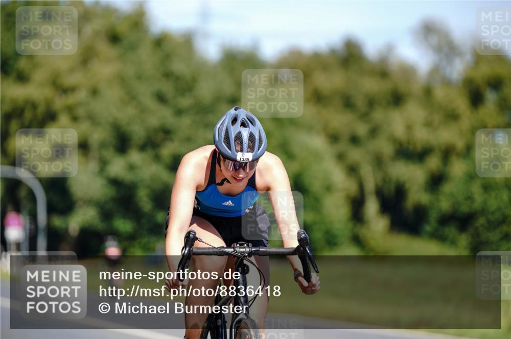 07.09.2025 - 19. Norderstedt Triathlon Michael Burmester http://msf.ph/oto/8836418 07.09.2025 12:43:51 Radfahren 1385 meine-sportfotos.de