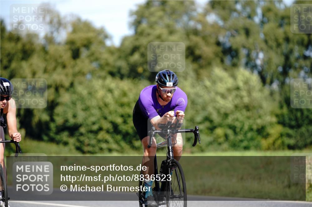 07.09.2025 - 19. Norderstedt Triathlon Michael Burmester http://msf.ph/oto/8836523 07.09.2025 12:46:55 Radfahren 272, 718, 1388 meine-sportfotos.de