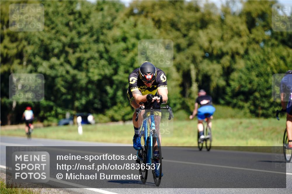 07.09.2025 - 19. Norderstedt Triathlon Michael Burmester http://msf.ph/oto/8836537 07.09.2025 12:47:32 Radfahren 331 meine-sportfotos.de