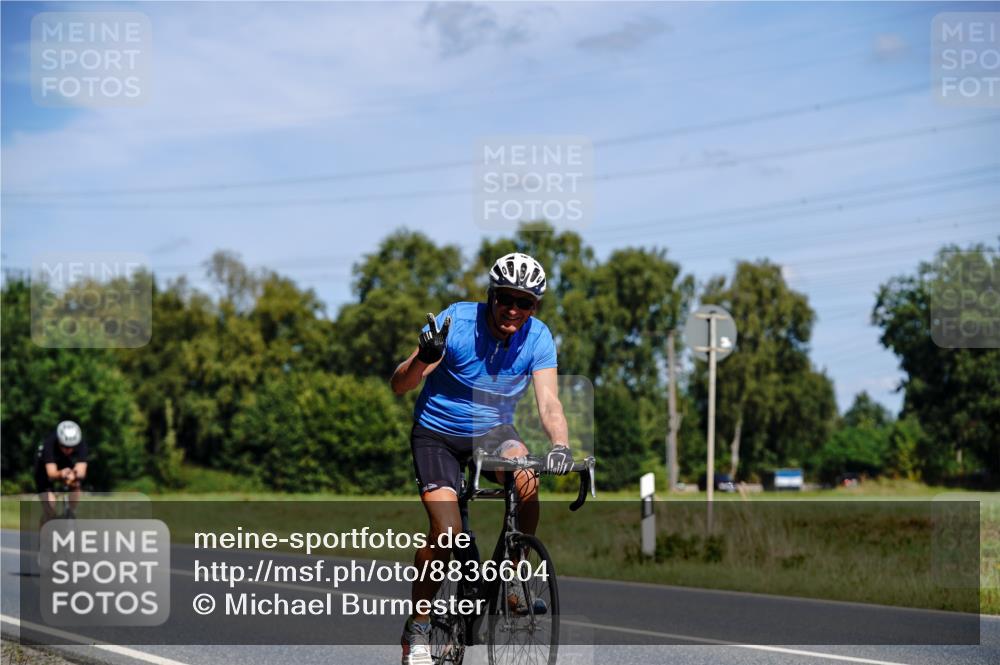 07.09.2025 - 19. Norderstedt Triathlon Michael Burmester http://msf.ph/oto/8836604 07.09.2025 12:48:00 Radfahren 277, 304, 744, 1344 meine-sportfotos.de