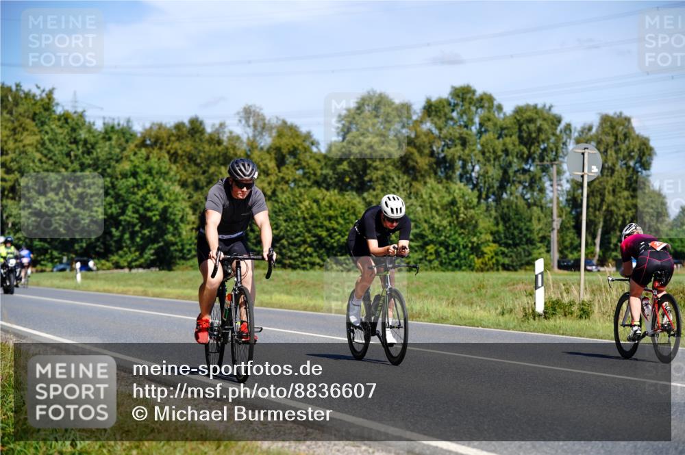 07.09.2025 - 19. Norderstedt Triathlon Michael Burmester http://msf.ph/oto/8836607 07.09.2025 12:48:01 Radfahren 277, 304, 1344 meine-sportfotos.de