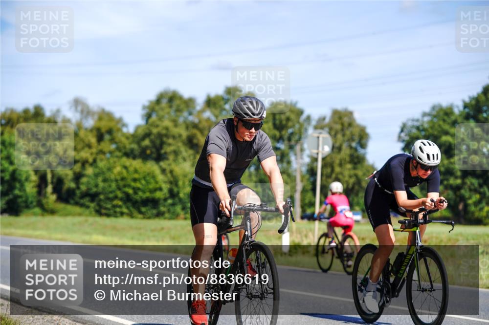 07.09.2025 - 19. Norderstedt Triathlon Michael Burmester http://msf.ph/oto/8836619 07.09.2025 12:48:02 Radfahren 277, 304, 1344 meine-sportfotos.de