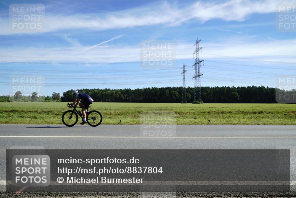 07.09.2025 - 19. Norderstedt Triathlon Michael Burmester http://msf.ph/oto/8837804 07.09.2025 12:03:54 Radfahren 149, 859, 1319 meine-sportfotos.de
