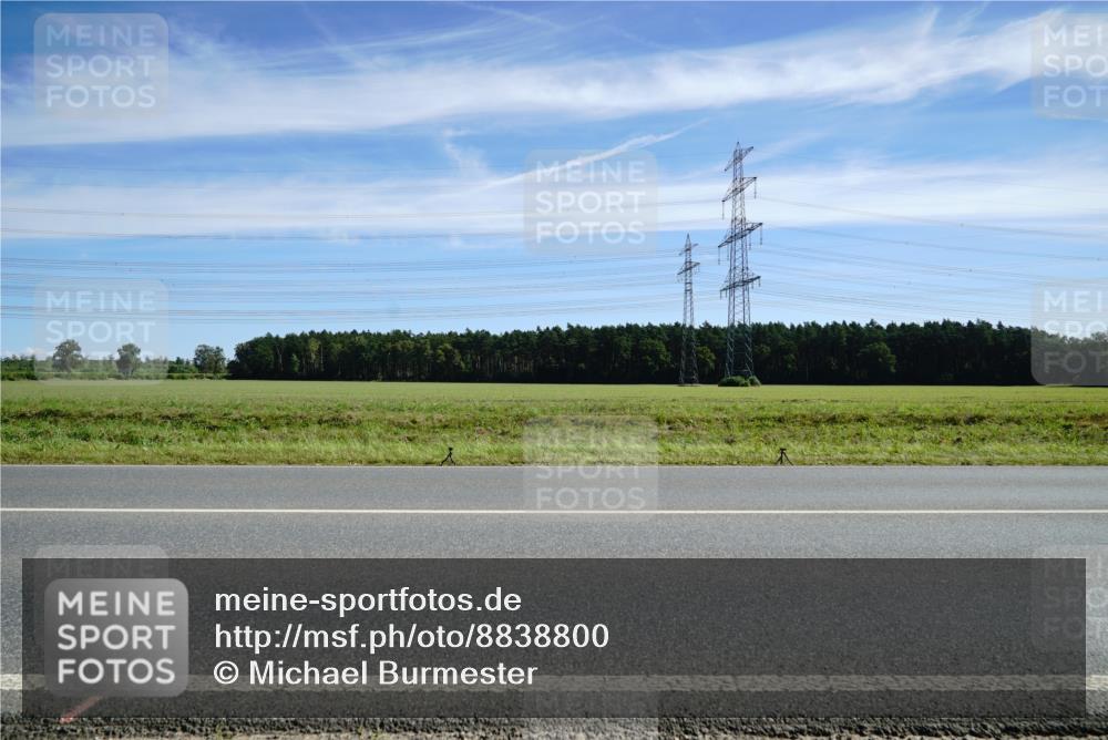 07.09.2025 - 19. Norderstedt Triathlon Michael Burmester http://msf.ph/oto/8838800 07.09.2025 12:08:55 Radfahren 703 meine-sportfotos.de