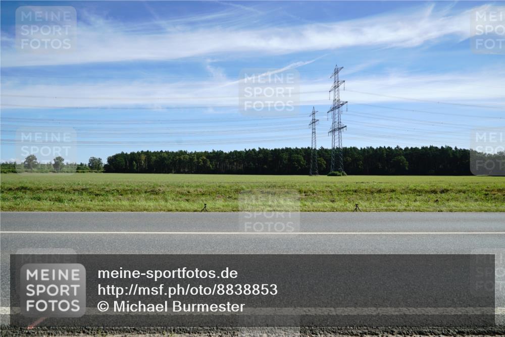 07.09.2025 - 19. Norderstedt Triathlon Michael Burmester http://msf.ph/oto/8838853 07.09.2025 12:09:09 Radfahren  meine-sportfotos.de