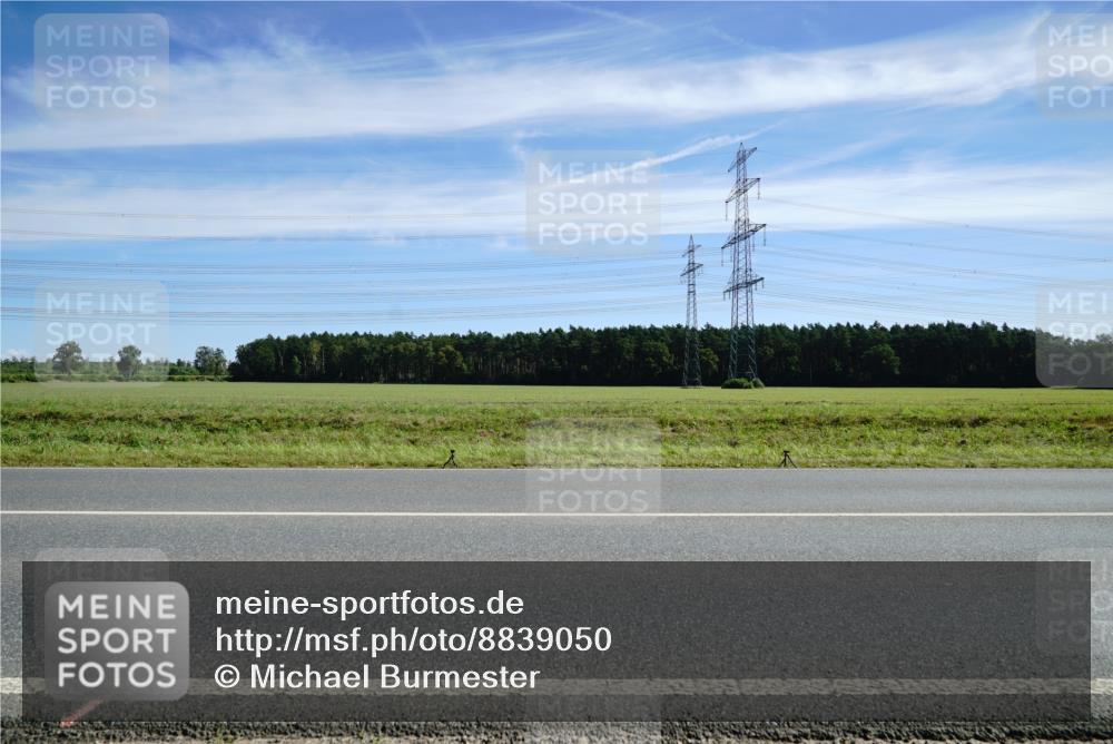 07.09.2025 - 19. Norderstedt Triathlon Michael Burmester http://msf.ph/oto/8839050 07.09.2025 12:10:37 Radfahren 290 meine-sportfotos.de