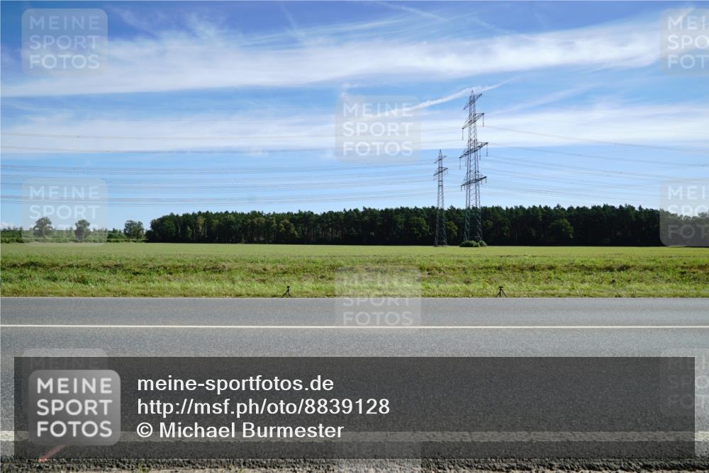 07.09.2025 - 19. Norderstedt Triathlon Michael Burmester http://msf.ph/oto/8839128 07.09.2025 12:11:13 Radfahren 234, 762, 1379 meine-sportfotos.de